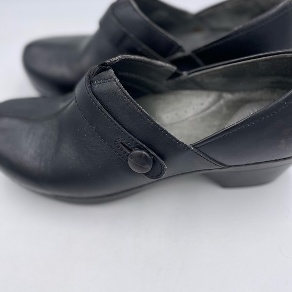 Dansko Solstice Button Strap Clogs -Sz 41/9.5 - Picture 3 of 7